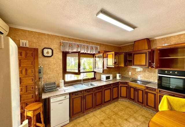 3 bedroom Villa for rent in Ciudad Quesada, Rojales with pool garage - € 2,000 (Ref: 10095401)