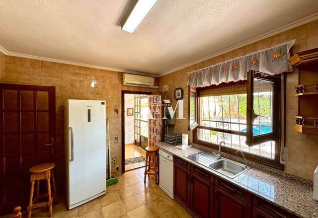 3 bedroom Villa for rent in Ciudad Quesada, Rojales with pool garage - € 2,000 (Ref: 10095401)
