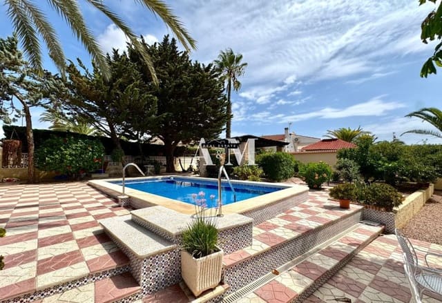 3 bedroom Villa for rent in Ciudad Quesada, Rojales with pool garage - € 2,000 (Ref: 10095401)