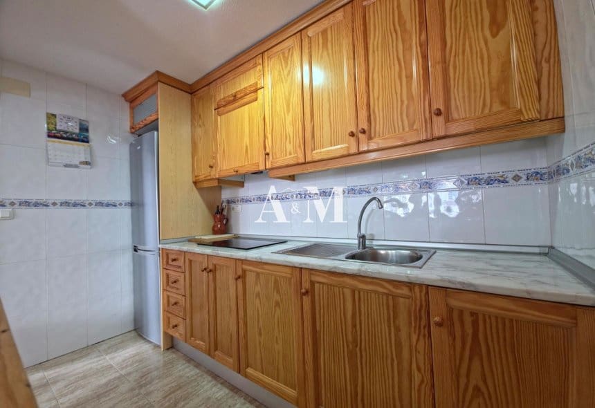 Bungalow de 2 habitaciones en Pilar de la Horadada en alquiler con piscina - 750 € (Ref: 10095402)