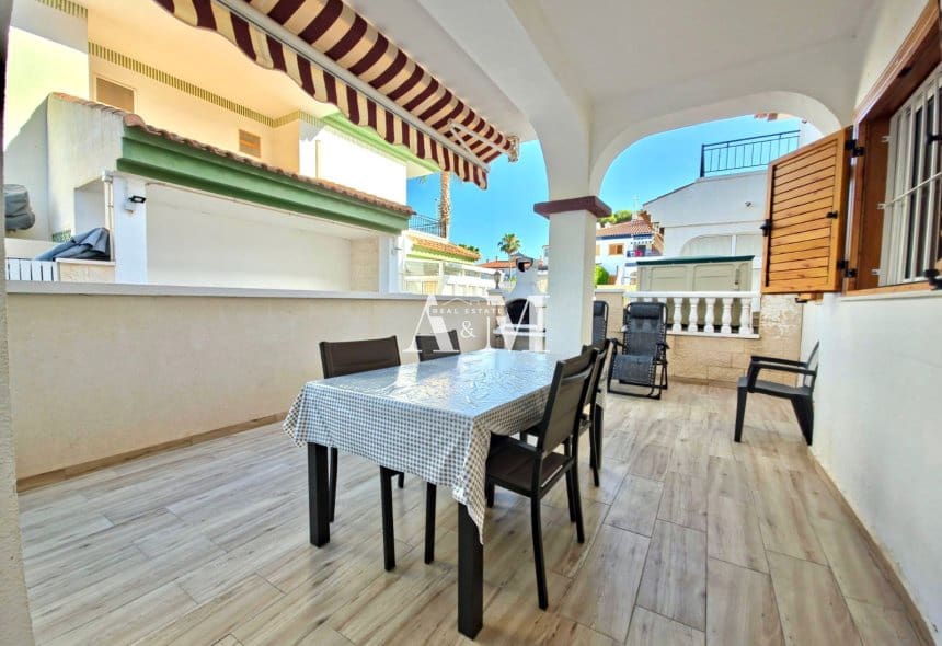 Bungalow de 2 habitaciones en Pilar de la Horadada en alquiler con piscina - 750 € (Ref: 10095402)