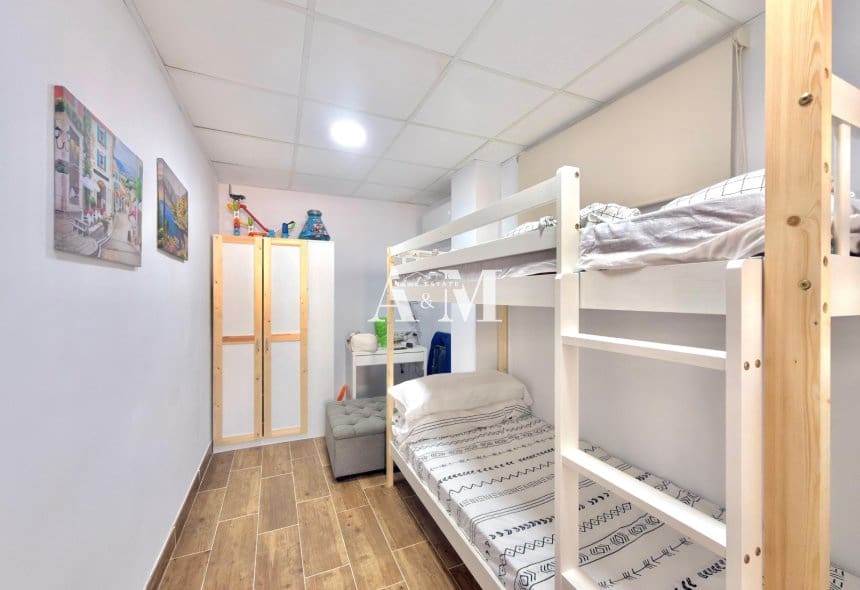 Apartamento Playa de 2 habitaciones en Guardamar del Segura en alquiler - 1.000 € (Ref: 10095403)