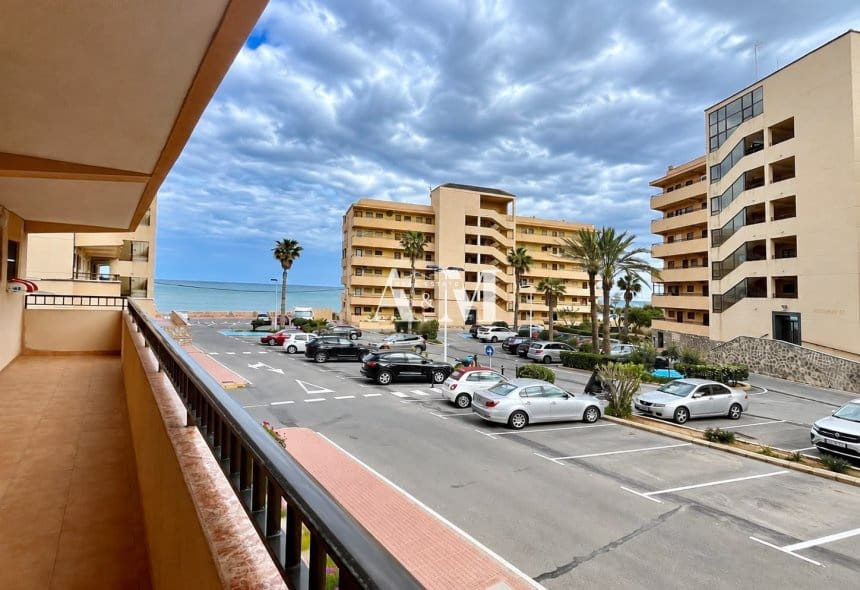 2 bedroom Beach Apartment for rent in Cabo Cervera - € 700 (Ref: 10095404)