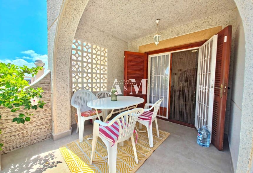 2 soverom Bungalow til leie i El Moncayo med svømmebasseng - € 700 (Ref: 10095405)