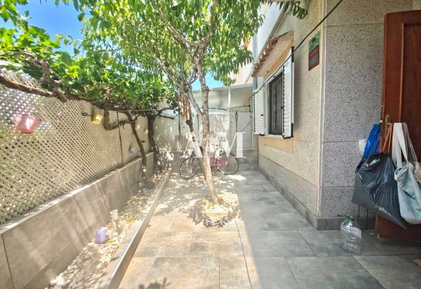 2 soverom Bungalow til leie i El Moncayo med svømmebasseng - € 700 (Ref: 10095405)