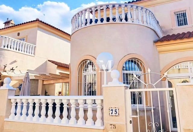 2 sovrum Hus att hyra i Nueva Torrevieja, Torrevieja med pool - 1 150 € (Ref: 10095406)