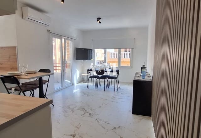 2 soveværelse Strandlejlighed til salg i Centro, Torrevieja - € 200.000 (Ref: 10095407)