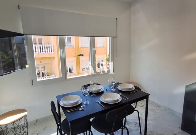 2 soveværelse Strandlejlighed til salg i Centro, Torrevieja - € 200.000 (Ref: 10095407)
