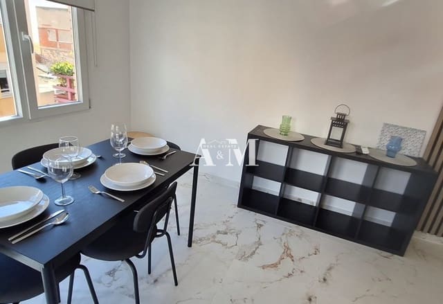 2 soveværelse Strandlejlighed til salg i Centro, Torrevieja - € 200.000 (Ref: 10095407)