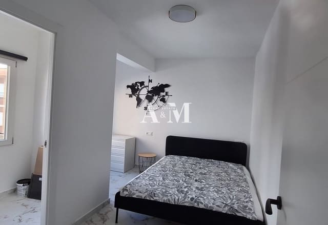 2 soveværelse Strandlejlighed til salg i Centro, Torrevieja - € 200.000 (Ref: 10095407)