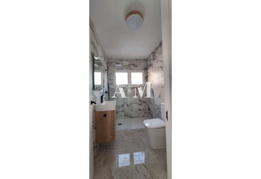 2 soveværelse Strandlejlighed til salg i Torrevieja - € 200.000 (Ref: 10095407)