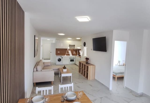 3 soveværelse Strandlejlighed til salg i Playa del Acequión, Torrevieja - € 250.000 (Ref: 10095408)