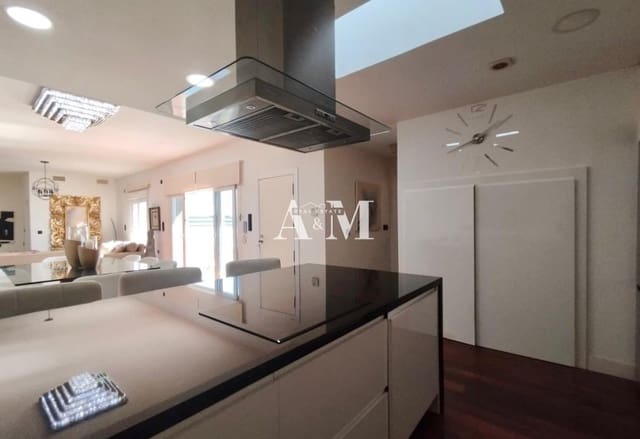 2 quarto Moradia para arrendar em Alicante cidade com piscina - 2 000 € (Ref: 10095410)