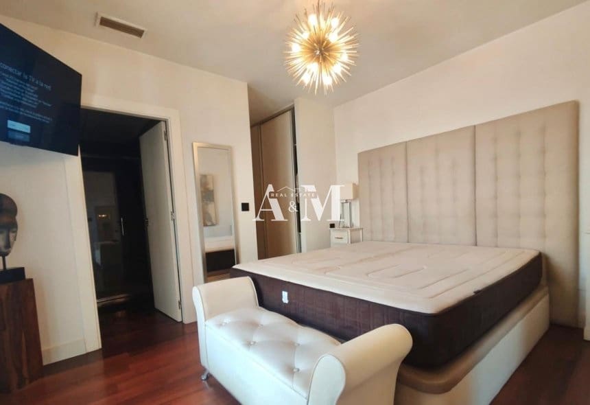 2 quarto Moradia para arrendar em Alicante cidade com piscina - 2 000 € (Ref: 10095410)