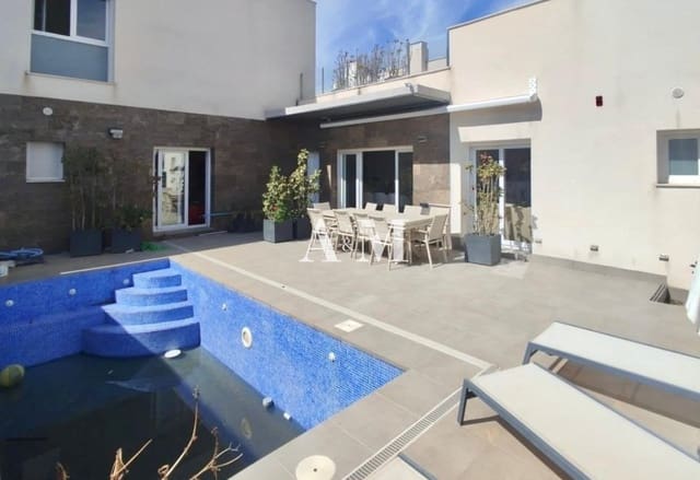 2 quarto Moradia para arrendar em Alicante cidade com piscina - 2 000 € (Ref: 10095410)