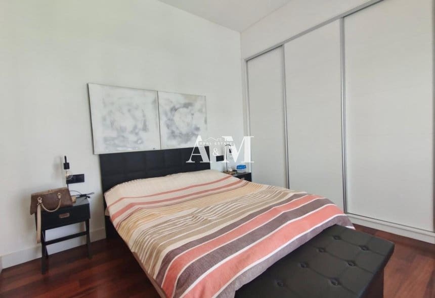 2 quarto Moradia para arrendar em Alicante cidade com piscina - 2 000 € (Ref: 10095410)