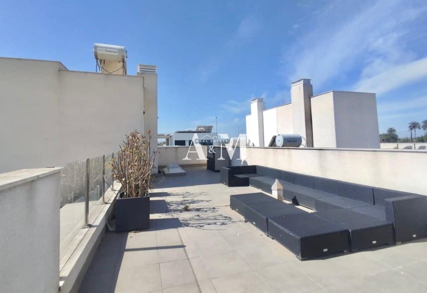 2 quarto Moradia para arrendar em Alicante cidade com piscina - 2 000 € (Ref: 10095410)