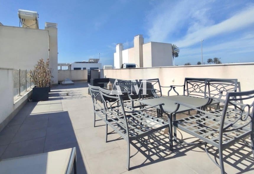 2 quarto Moradia para arrendar em Alicante cidade com piscina - 2 000 € (Ref: 10095410)