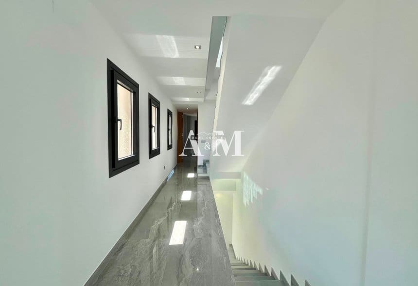 3 slaapkamer Villa te koop in San Pedro del Pinatar met zwembad - € 425.000 (Ref: 10095411)