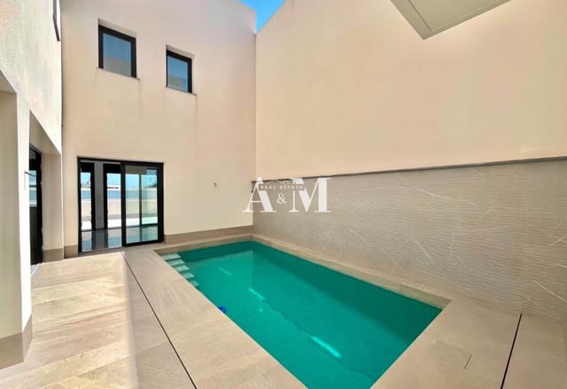 3 sypialnia Willa na sprzedaż w San Pedro del Pinatar ciudad, San Pedro del Pinatar z basenem - 425 000 € (Ref: 10095411)