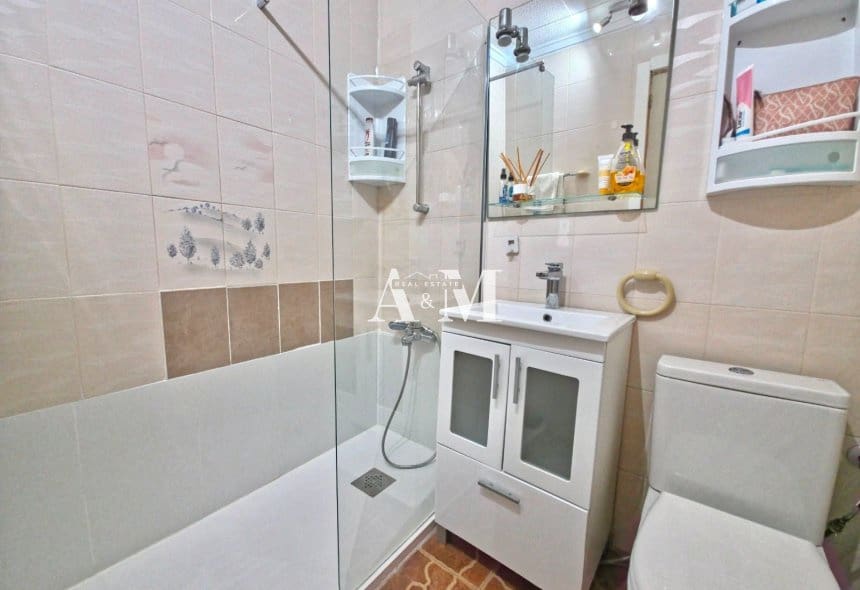 2 soverom Bungalow til leie i Torrevieja - € 850 (Ref: 10095412)