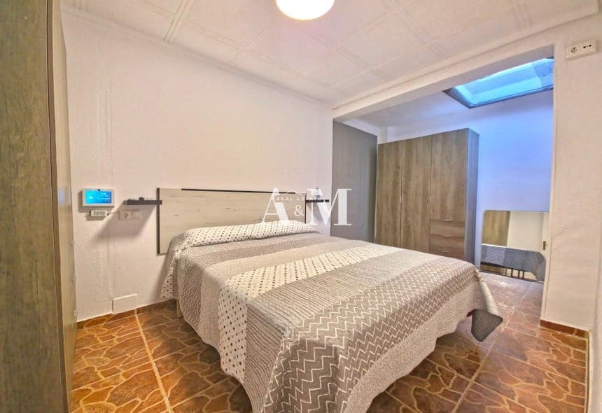 2 soverom Bungalow til leie i Torrevieja - € 850 (Ref: 10095412)