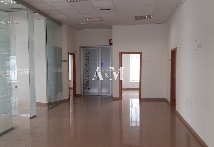Commercieel te huur in San Pedro del Pinatar - € 1.500 (Ref: 10095413)