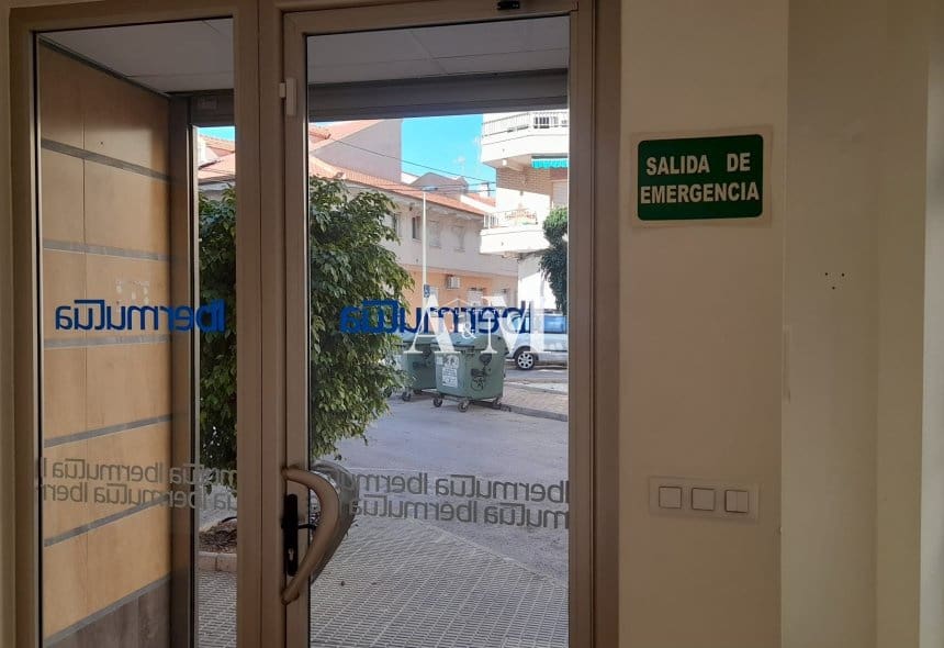 Commerciale in vendita in San Pedro del Pinatar - 250.000 € (Rif: 10095414)