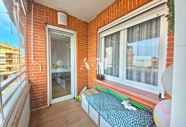 3 soverom Leilighet til salgs i Pilar de la Horadada ciudad, Pilar de la Horadada med garasje - € 209 900 (Ref: 10095415)