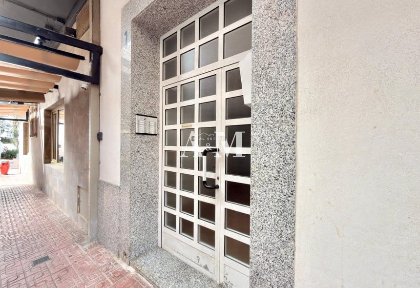 3 soveværelse Strandlejlighed til salg i Torrevieja - € 215.000 (Ref: 10095418)
