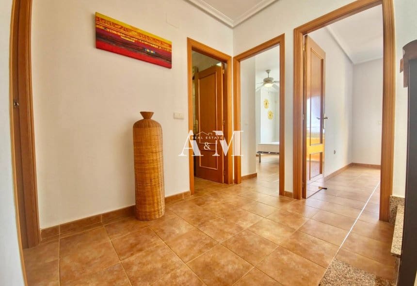 Casa de 3 habitaciones en Torre de la Horadada en alquiler con garaje - 1.300 € (Ref: 10095420)