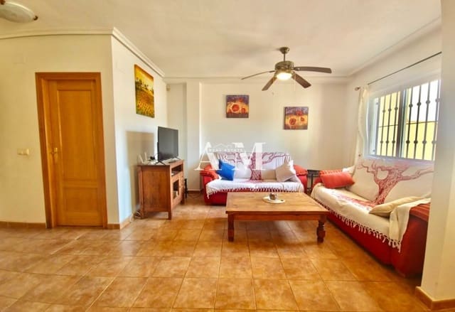 Casa de 3 habitaciones en Torre de la Horadada, Pilar de la Horadada en alquiler con garaje - 1.300 € (Ref: 10095420)