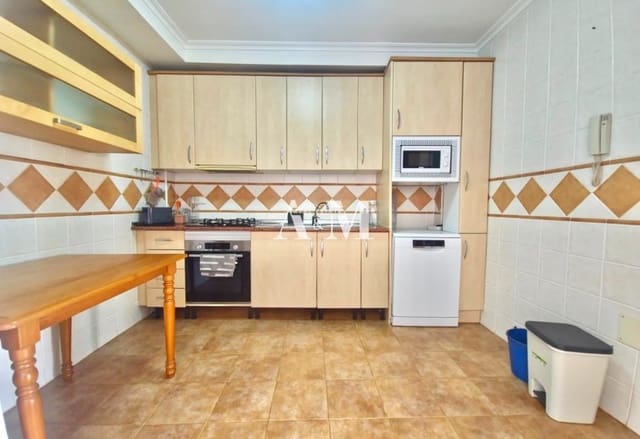Casa de 3 habitaciones en Torre de la Horadada, Pilar de la Horadada en alquiler con garaje - 1.300 € (Ref: 10095420)