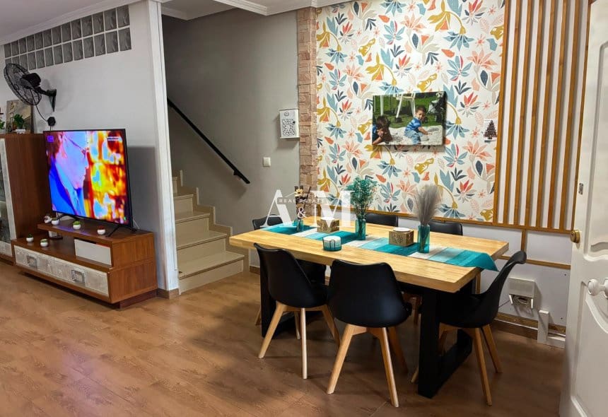 5 sovrum Hus att hyra i Lo Pagan - 1 800 € (Ref: 10095421)