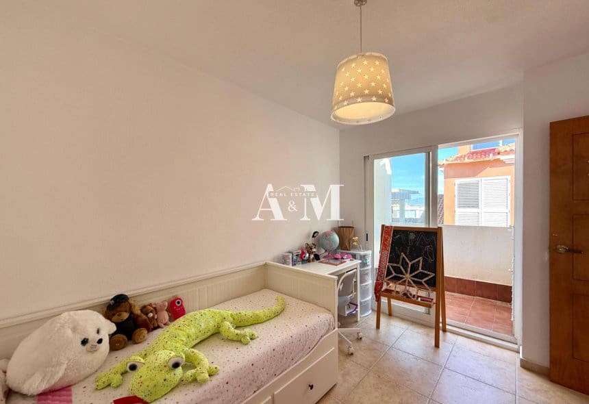 Casa de 3 habitaciones en Gran Alacant en alquiler con piscina - 1.350 € (Ref: 10095423)