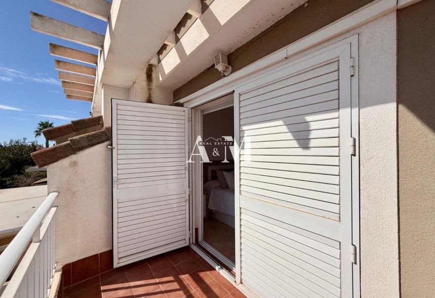 Casa de 3 habitaciones en Gran Alacant en alquiler con piscina - 1.350 € (Ref: 10095423)