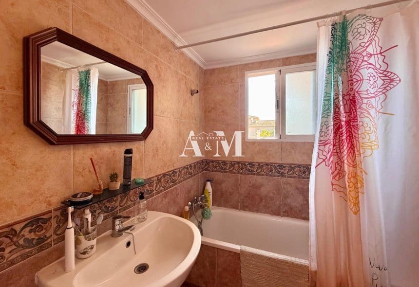 Casa de 3 habitaciones en Gran Alacant en alquiler con piscina - 1.350 € (Ref: 10095423)