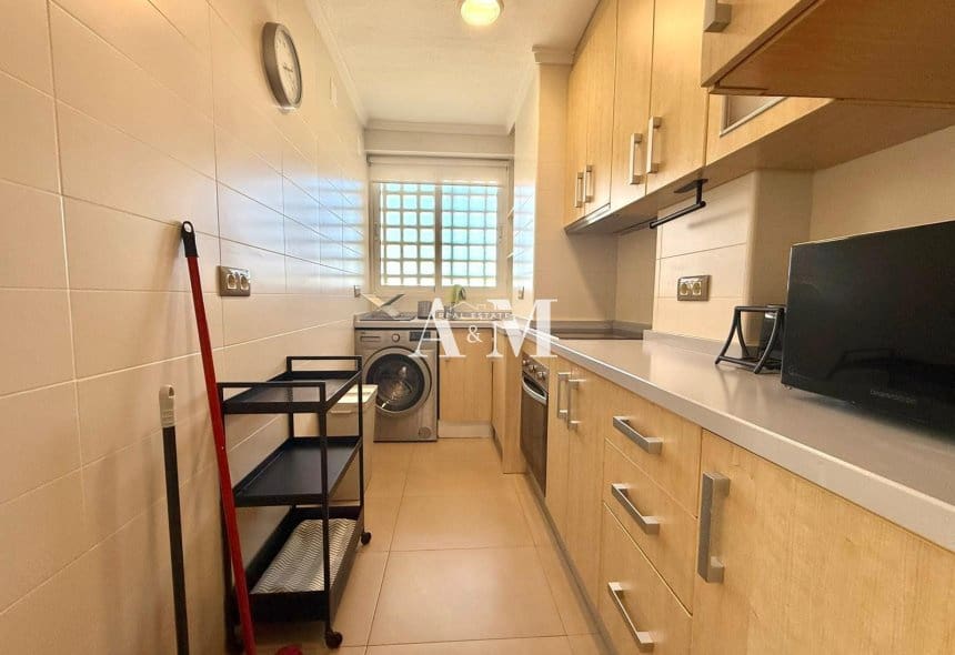 Appartement de Plage de 3 chambres à louer à Dehesa de Campoamor avec garage - 1 100 € (Ref: 10095424)