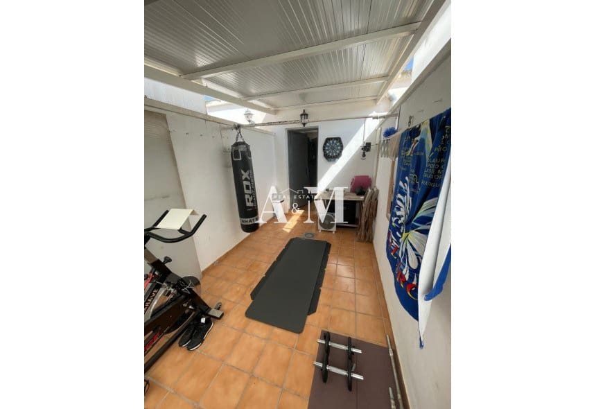 3 soveværelse Lejlighed til salg i Almoradi med swimmingpool garage - € 140.000 (Ref: 10095425)