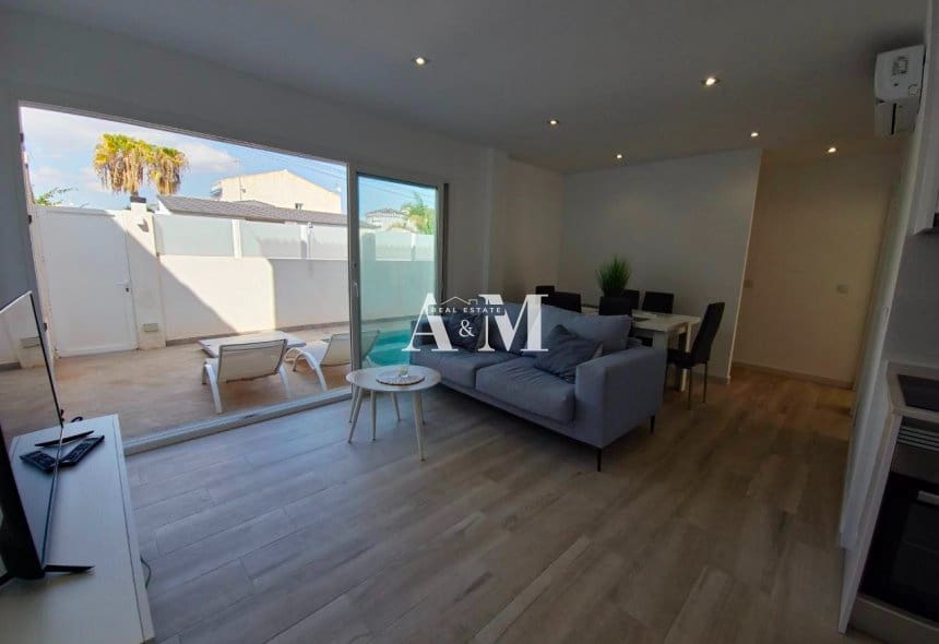 3 soverom Bungalow til salgs i Orihuela Costa med svømmebasseng garasje - € 237 900 (Ref: 10095427)