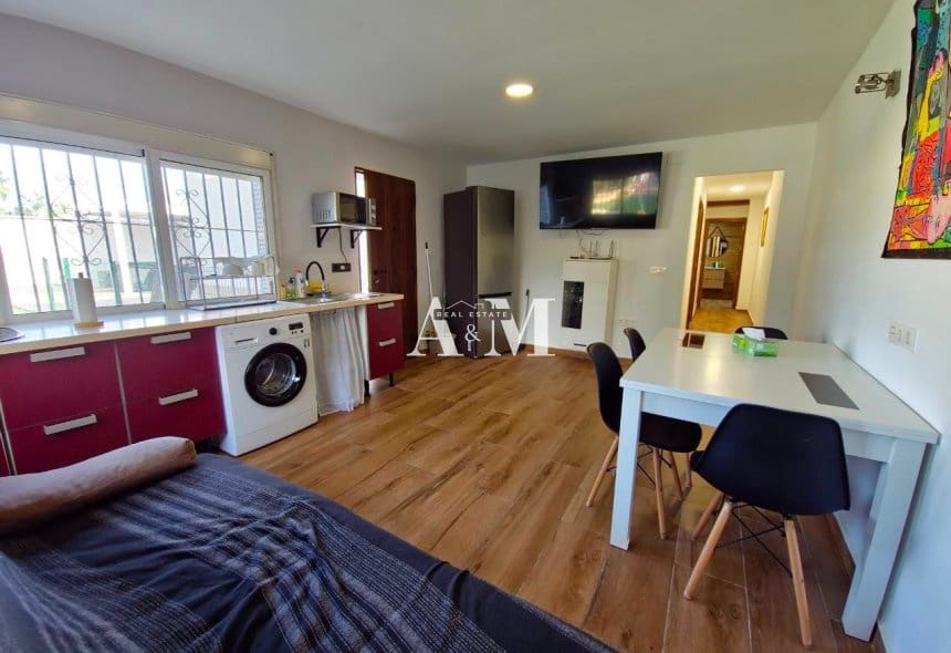 2 soverom Villa til leie i Los Montesinos med svømmebasseng - € 1 050 (Ref: 10095429)