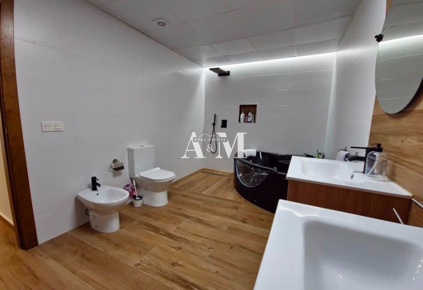 2 soverom Villa til leie i Los Montesinos med svømmebasseng - € 1 050 (Ref: 10095429)
