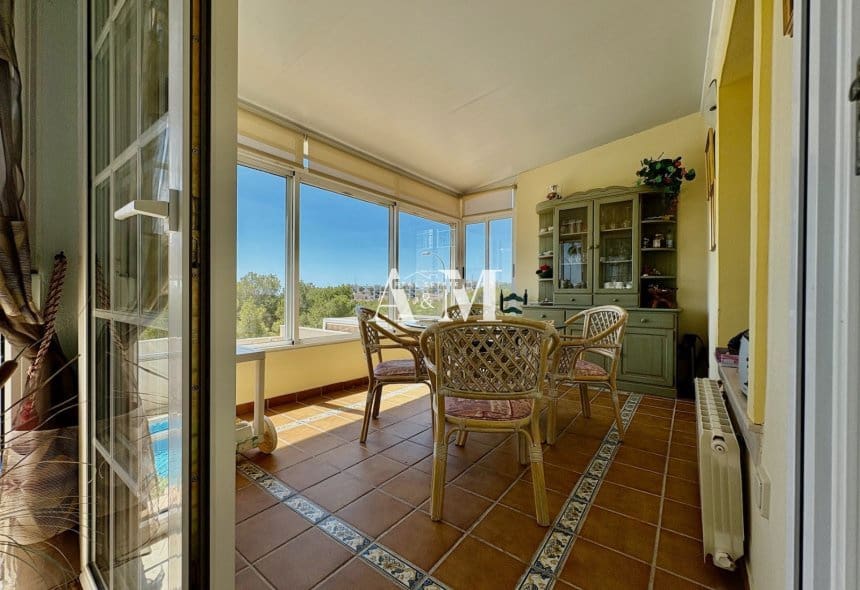 2 soveværelse Villa til salg i Villamartin med swimmingpool garage - € 435.000 (Ref: 10095433)