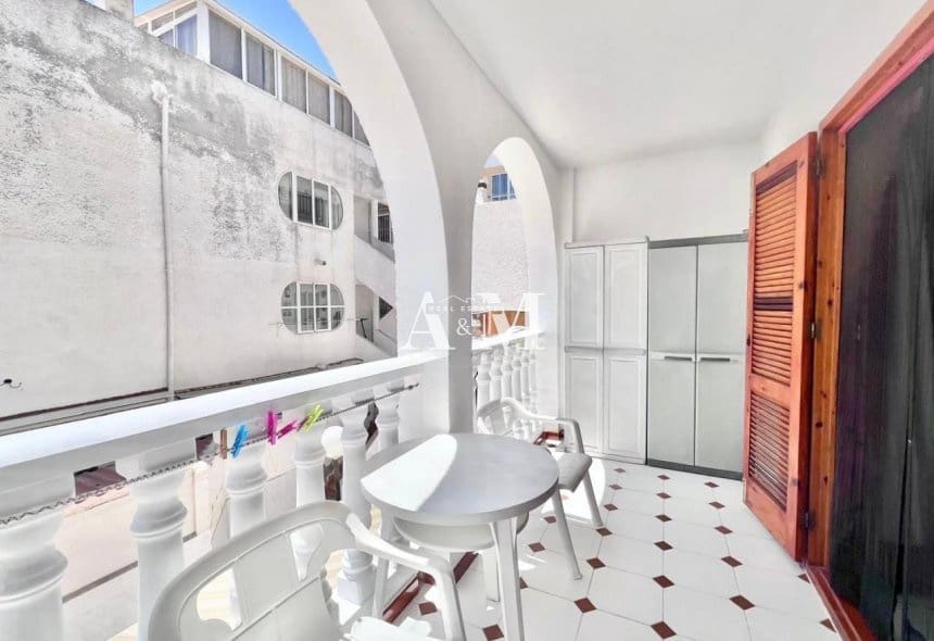 2 bedroom Beach Apartment for rent in La Mata with garage - € 700 (Ref: 10095436)