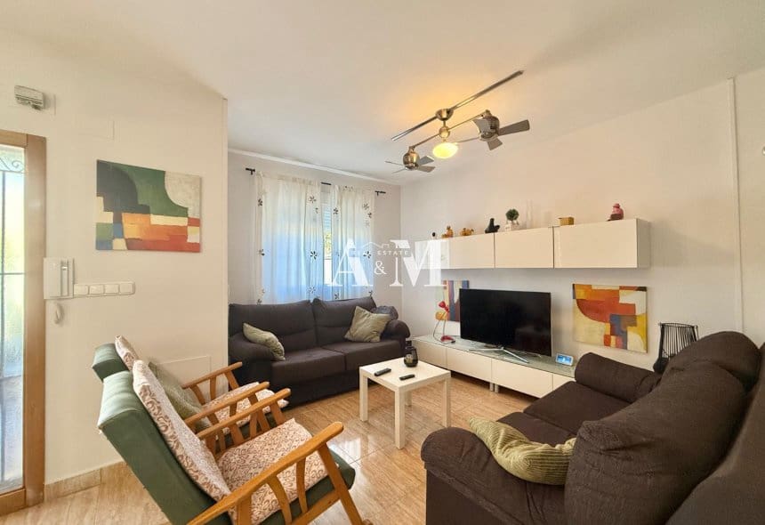 4 Zimmer Villa zu vermieten in Torre de la Horadada mit Pool - 2.300 € (Ref: 10095437)