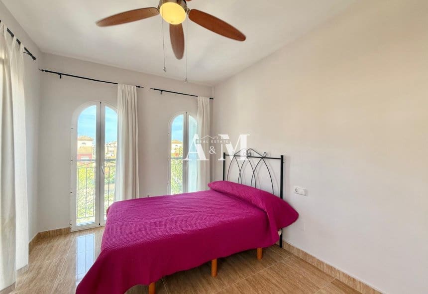 4 Zimmer Villa zu vermieten in Torre de la Horadada mit Pool - 2.300 € (Ref: 10095437)