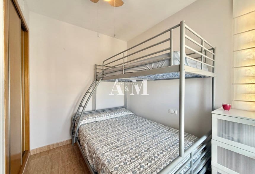 4 Zimmer Villa zu vermieten in Torre de la Horadada mit Pool - 2.300 € (Ref: 10095437)