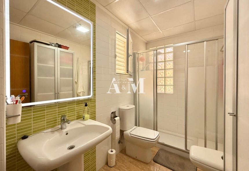 4 Zimmer Villa zu vermieten in Torre de la Horadada mit Pool - 2.300 € (Ref: 10095437)