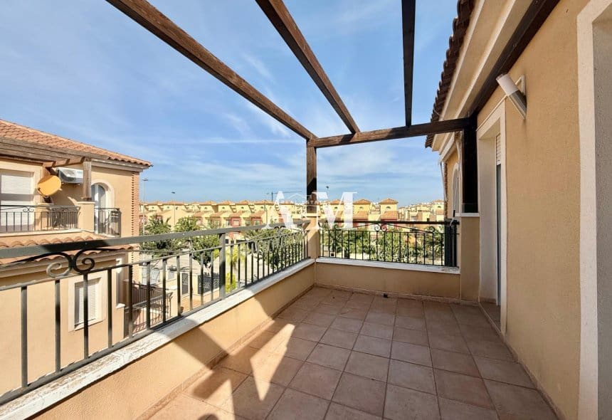 4 Zimmer Villa zu vermieten in Torre de la Horadada mit Pool - 2.300 € (Ref: 10095437)
