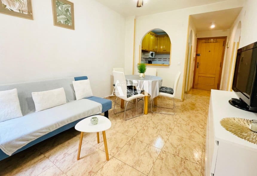 1 makuuhuone Ranta-asunto vuokrattavana paikassa Torrevieja - 750 € (Ref: 10095438)